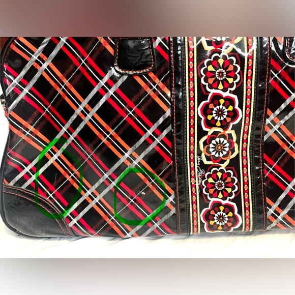 Vera Bradley Stylish Black & Red Plaid Travel Duffel Carry-On Frill Bag - Picture 5 of 15